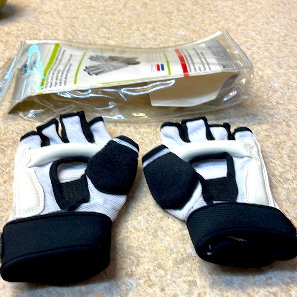 Dynamics Hand Protector - Picture 2 of 2